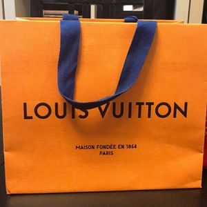 Louis vuitton gift bag